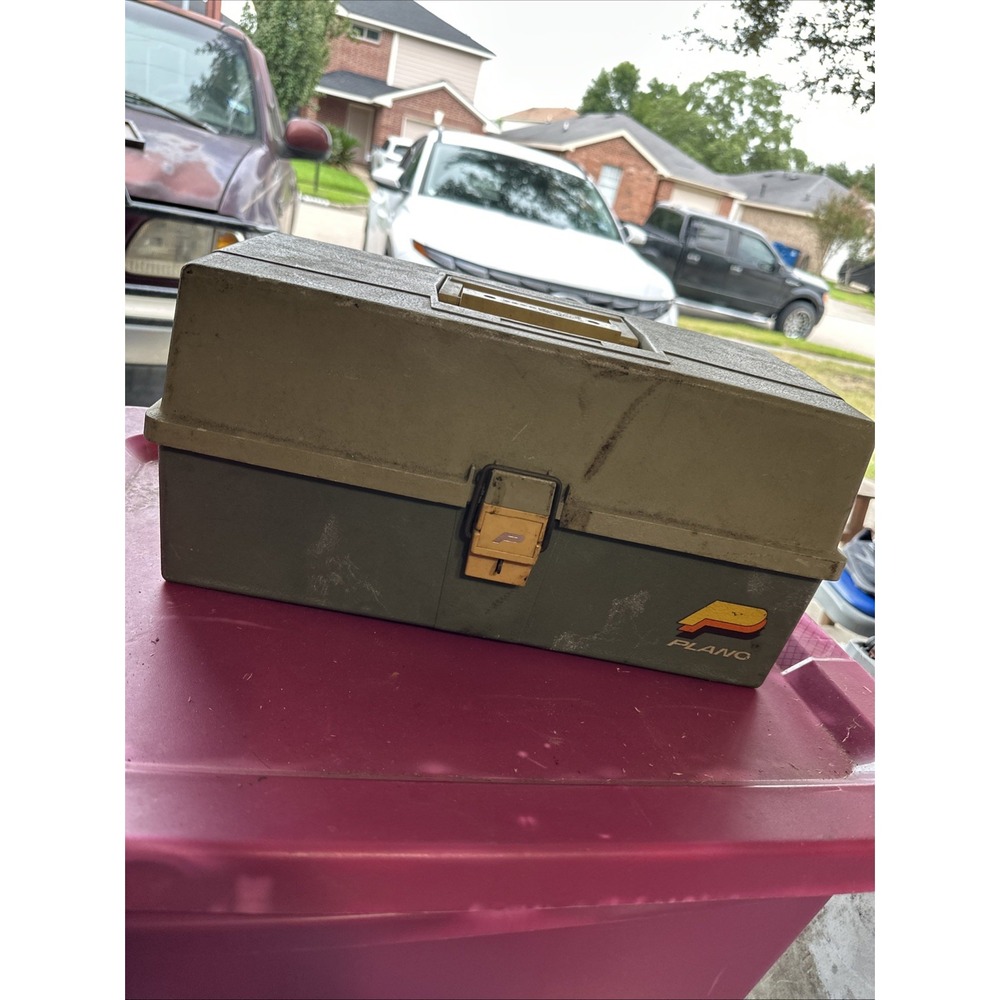 Vtg Plano Tackle Box Model 6300 Fishing  Brown Beige 3 Tray Needs Deep Cleaning